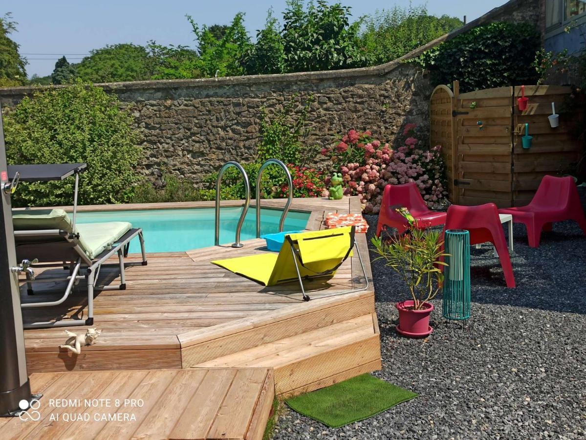 Au Crapaud Charmant Merbes-le-Chateau Exterior foto